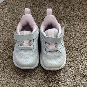 Nike Kids Light Pink and Gray Sneakers